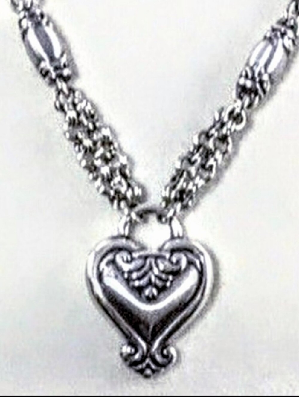 Elegant Silver Heart Pendant Necklace